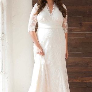 Plus Size Kiyonna Amour Lace Wedding Dress - Ivory